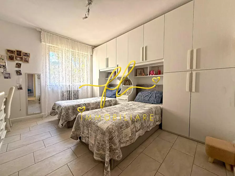 Immagine 17 di Appartamento in vendita  a Cecina