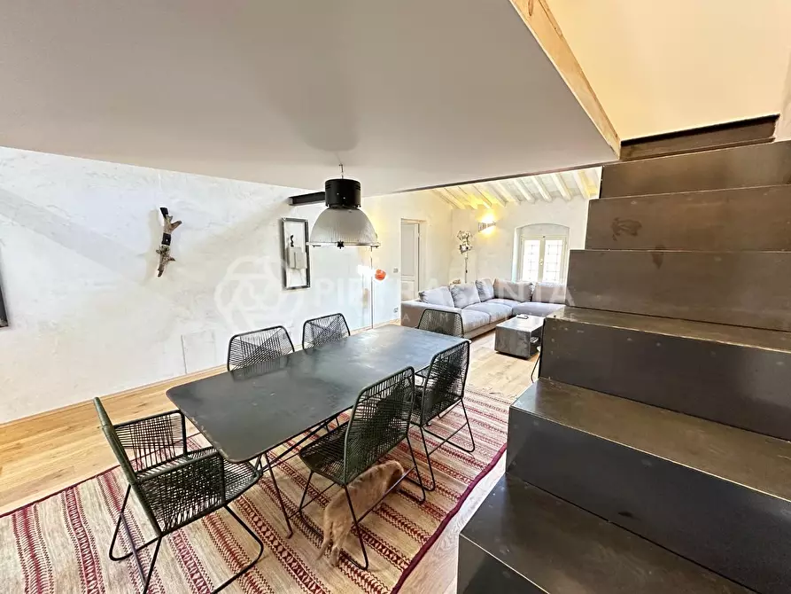 Immagine 5 di Loft/Open space in affitto  a Pietrasanta