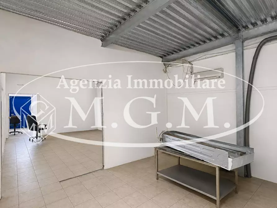Immagine 8 di Capannone industriale in vendita  a Calcinaia