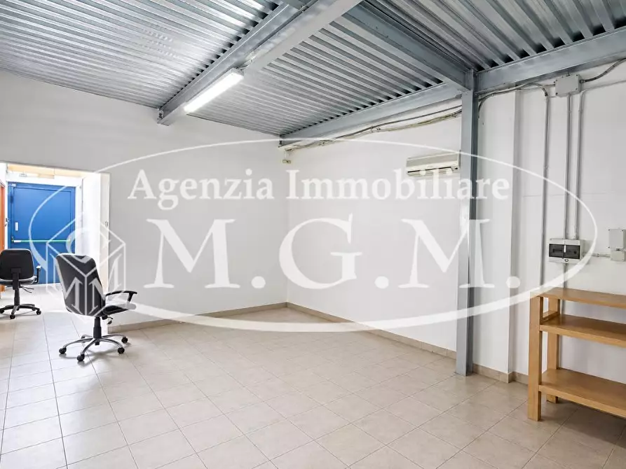 Immagine 9 di Capannone industriale in vendita  a Calcinaia