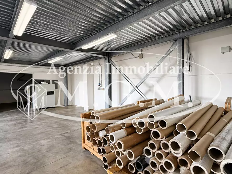 Immagine 6 di Capannone industriale in vendita  a Calcinaia