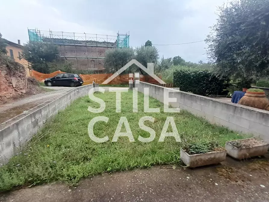 Immagine 15 di Casa semindipendente in vendita  a Fucecchio
