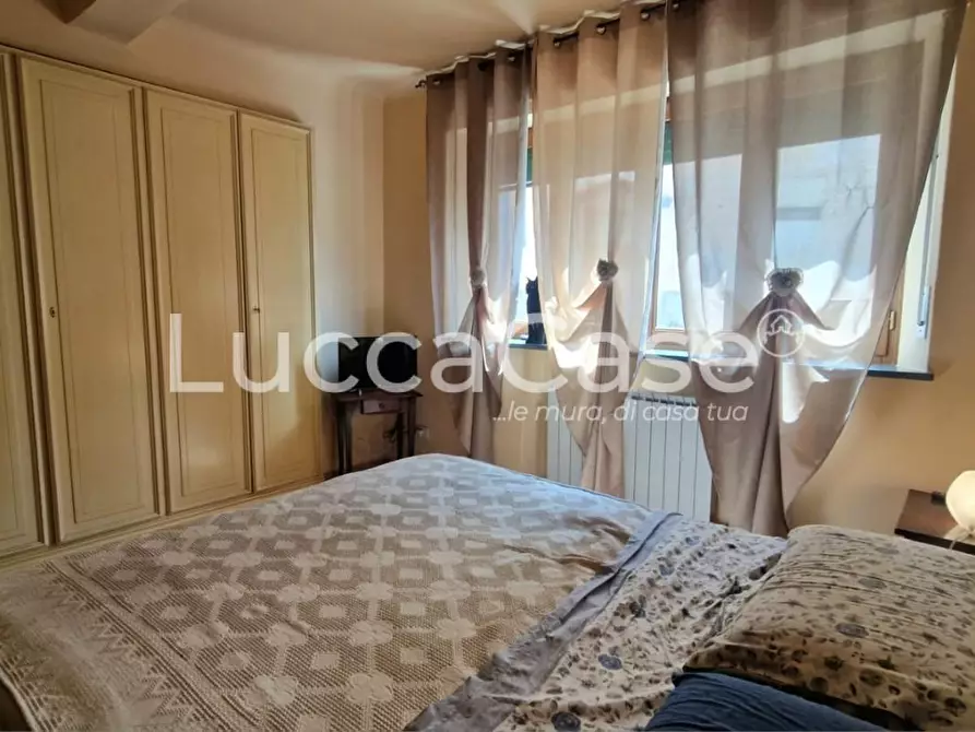 Immagine 7 di Appartamento in vendita  a Lucca