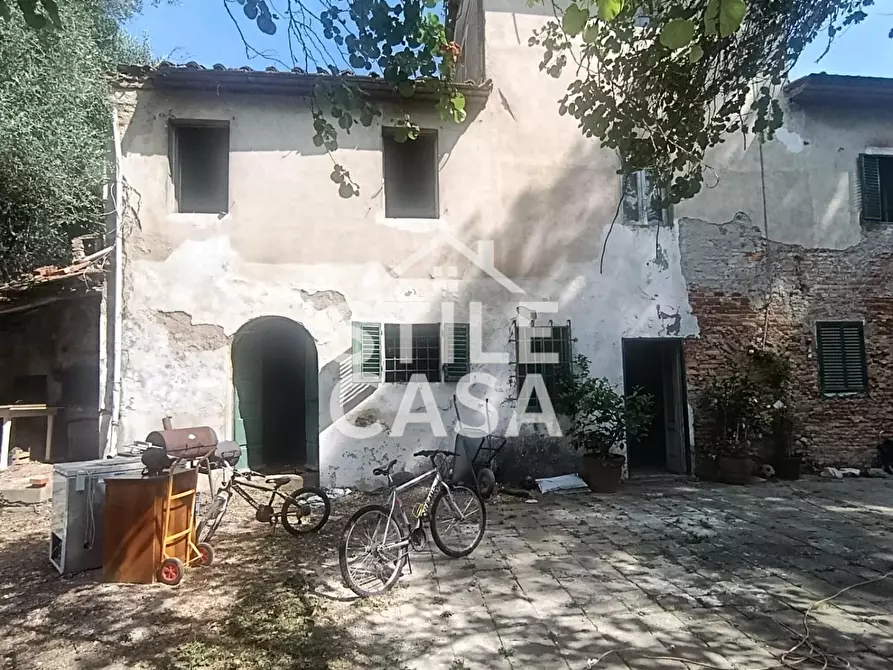 Immagine 26 di Casa colonica in vendita  a Chiesina Uzzanese