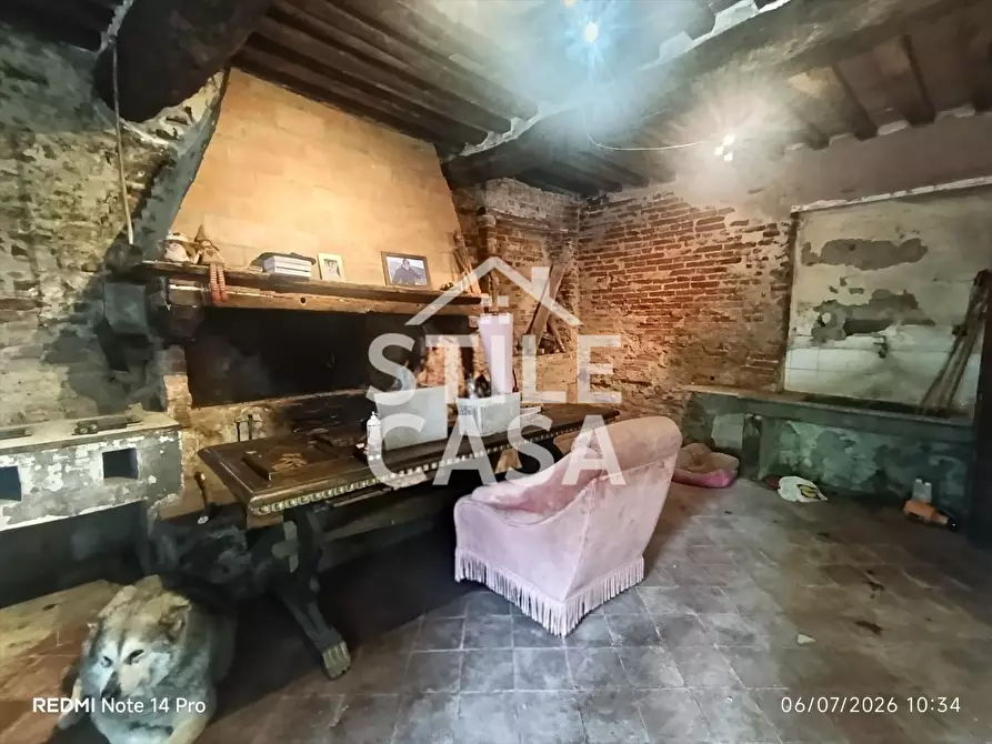 Immagine 15 di Casa colonica in vendita  a Chiesina Uzzanese