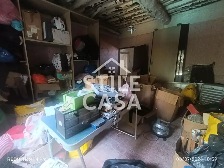 Immagine 19 di Casa colonica in vendita  a Chiesina Uzzanese