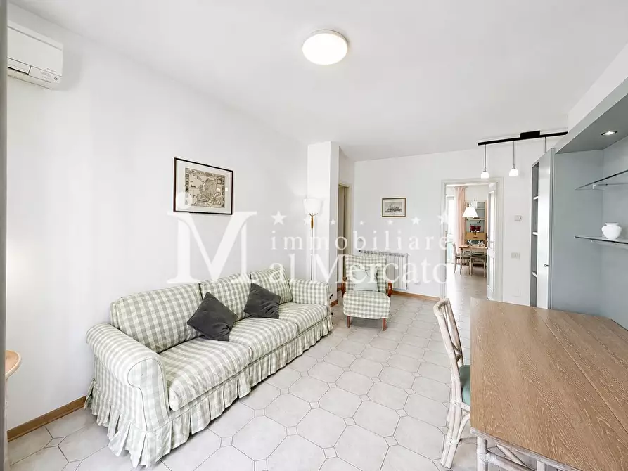 Immagine 9 di Appartamento in affitto  a Viareggio