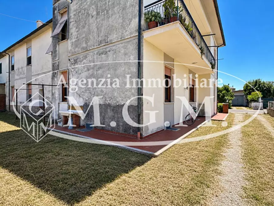 Immagine 23 di Appartamento in vendita  a Bientina
