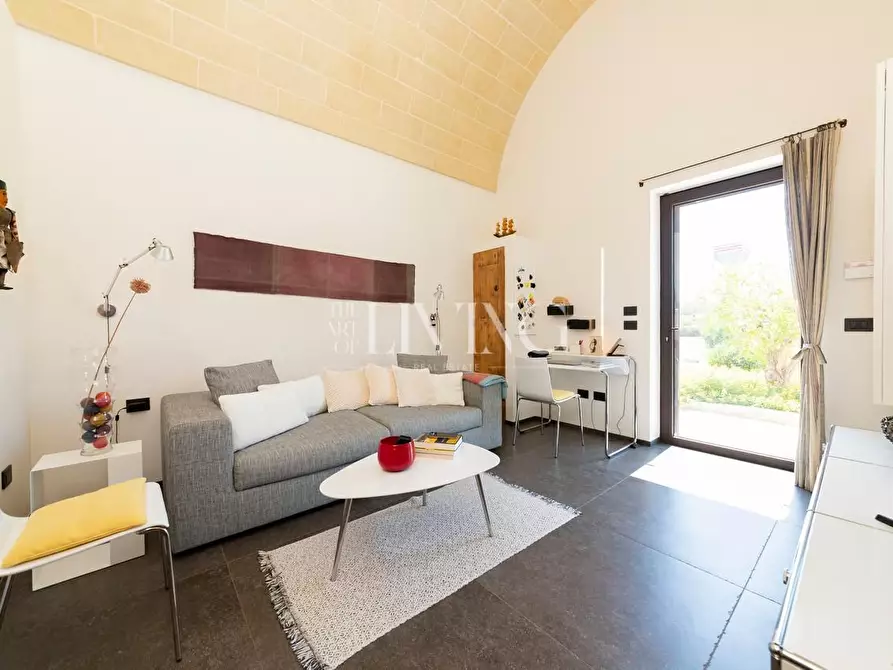 Immagine 3 di Casa indipendente in vendita  a Melendugno
