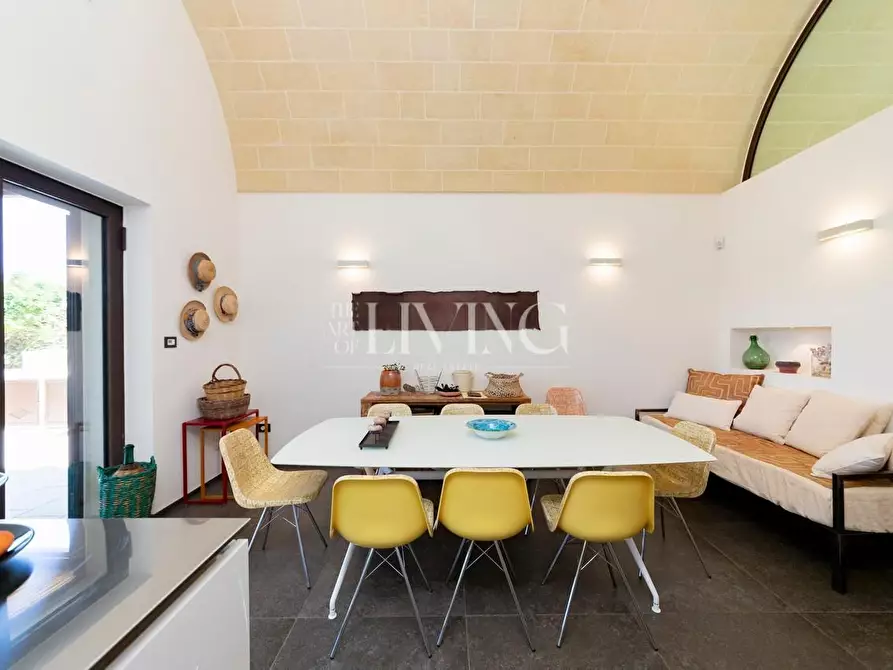Immagine 11 di Casa indipendente in vendita  a Melendugno