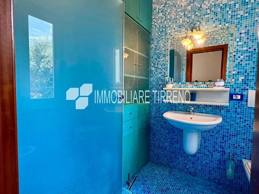 Immagine 23 di Casa bifamiliare in vendita  a Massa