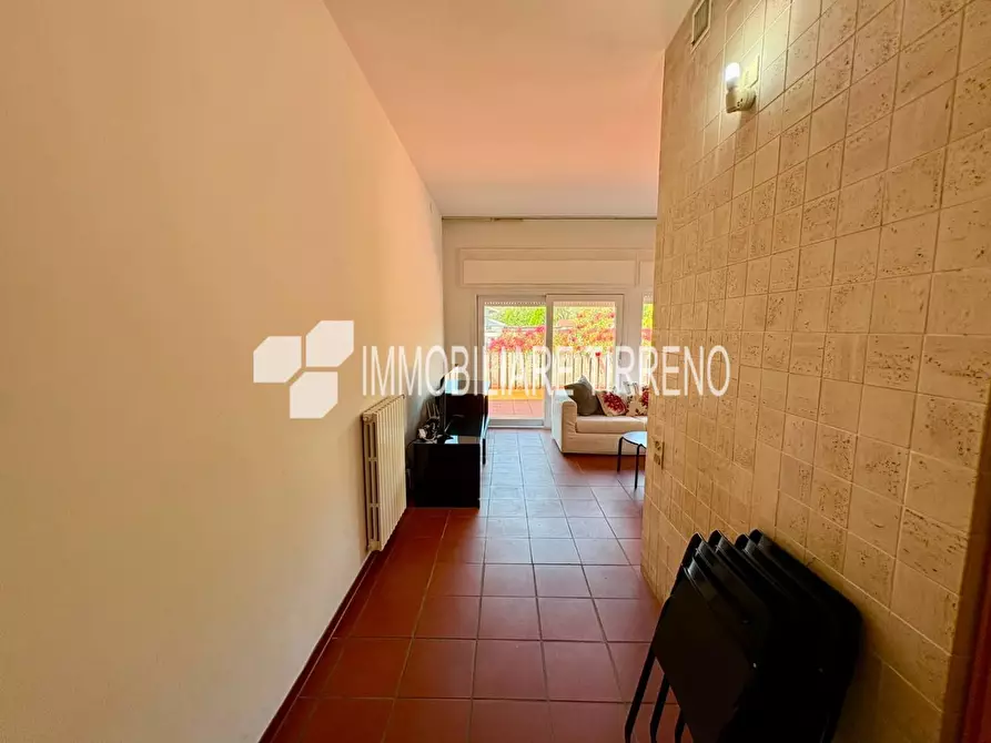 Immagine 17 di Casa bifamiliare in vendita  a Massa