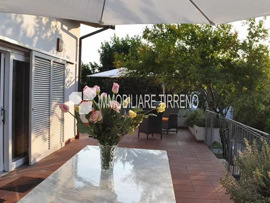 Immagine 38 di Casa bifamiliare in vendita  a Massa