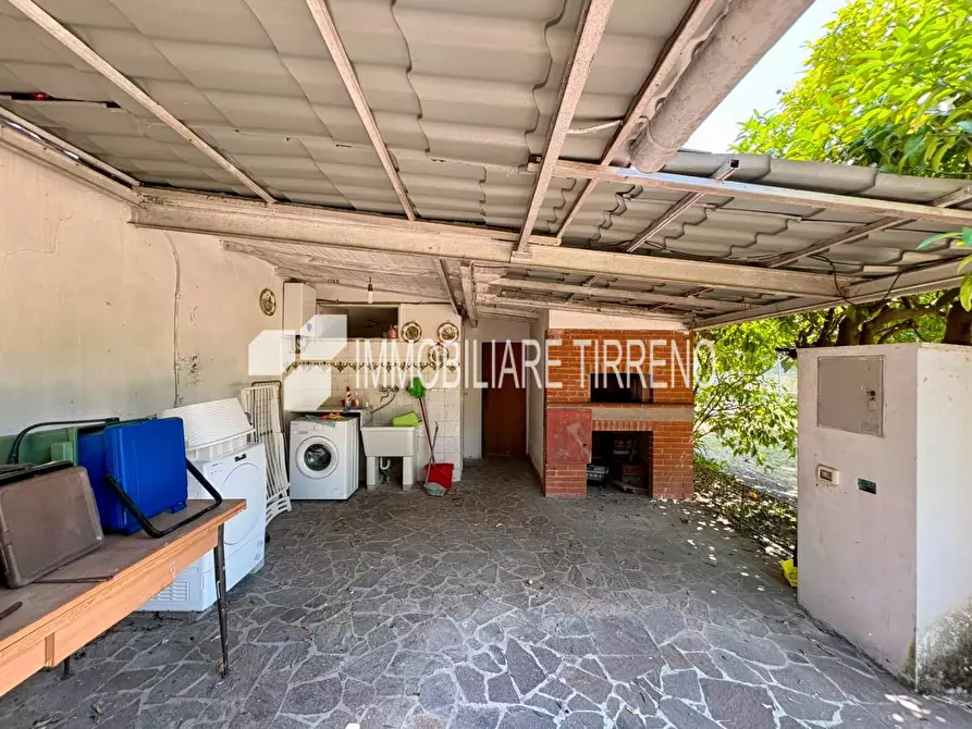 Immagine 26 di Casa bifamiliare in vendita  a Massa
