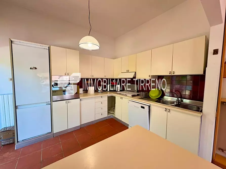 Immagine 16 di Casa bifamiliare in vendita  a Massa