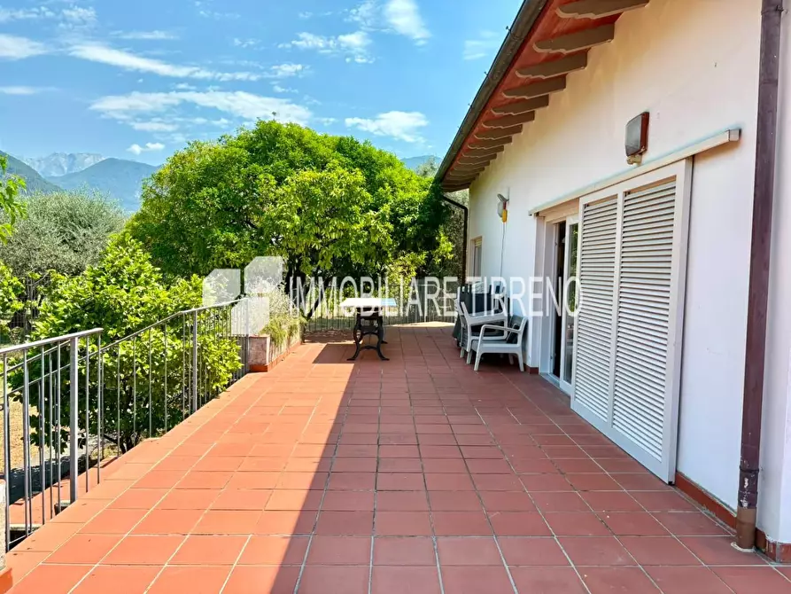 Immagine 33 di Casa bifamiliare in vendita  a Massa