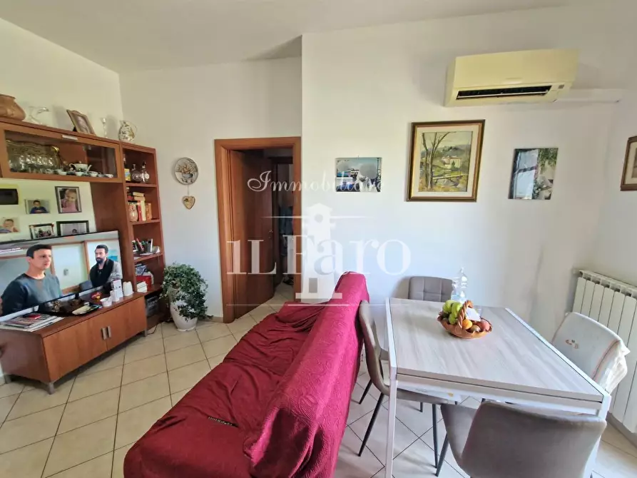 Immagine 4 di Appartamento in vendita  a Campi Bisenzio