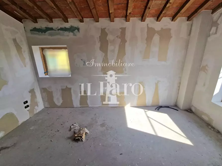 Immagine 15 di Terratetto in vendita  a Signa