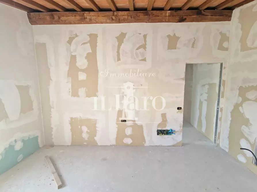 Immagine 14 di Terratetto in vendita  a Signa