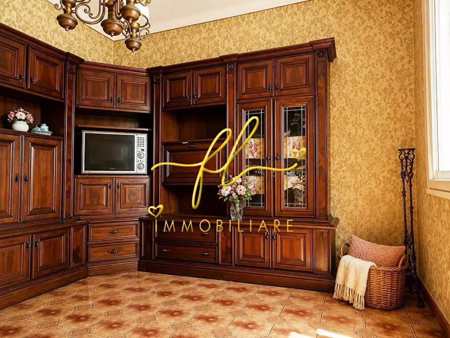 Immagine 11 di Appartamento in vendita  a Pomarance