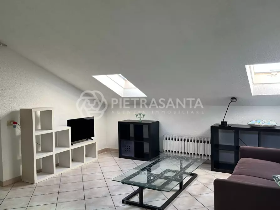 Immagine 17 di Appartamento in affitto  a Pietrasanta