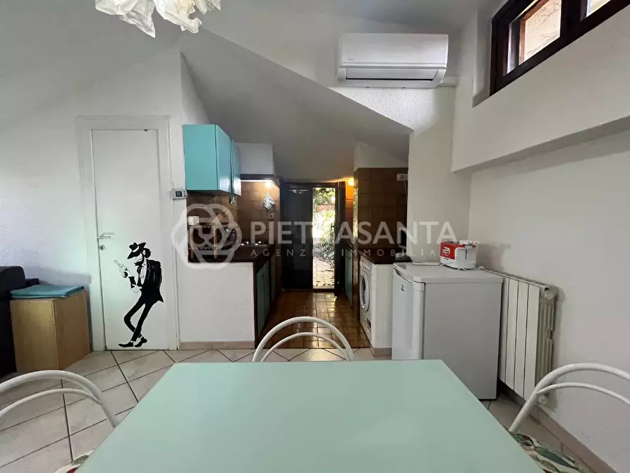 Immagine 20 di Appartamento in affitto  a Pietrasanta
