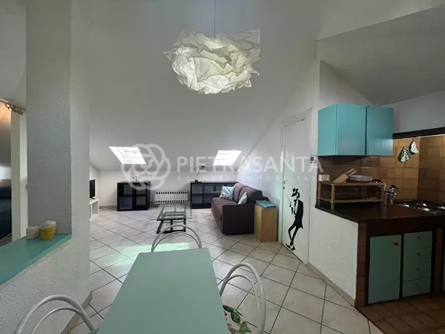 Immagine 22 di Appartamento in affitto  a Pietrasanta