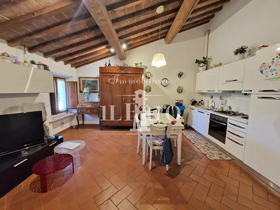 Immagine 4 di Appartamento in vendita  a Campi Bisenzio