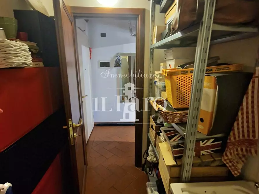 Immagine 16 di Appartamento in vendita  a Campi Bisenzio