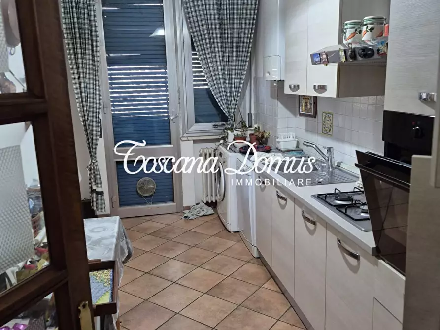 Immagine 4 di Appartamento in vendita  a Siena