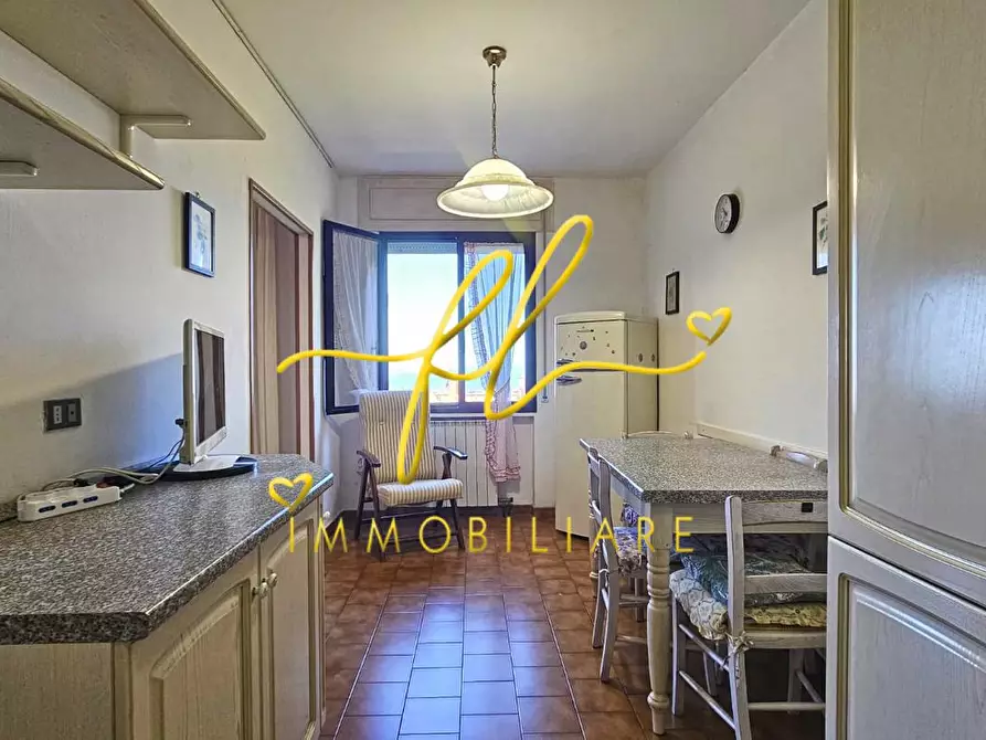 Immagine 6 di Appartamento in vendita  a Rosignano Marittimo