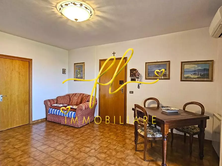 Immagine 3 di Appartamento in vendita  a Rosignano Marittimo