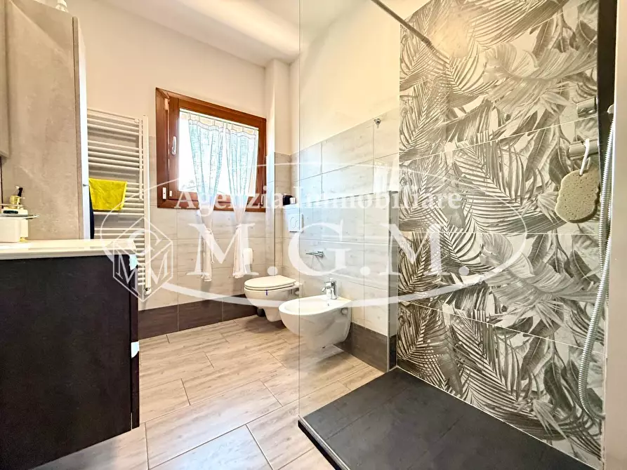 Immagine 8 di Casa bifamiliare in vendita  a Pontedera