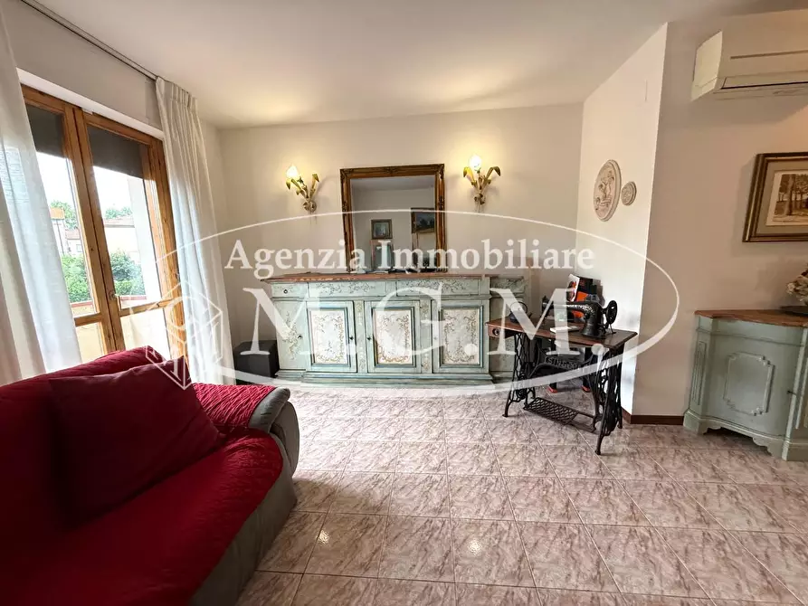 Immagine 3 di Villetta a schiera in vendita  a Calcinaia