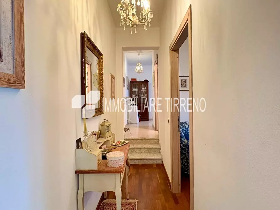 Immagine 10 di Appartamento in vendita  a Massa