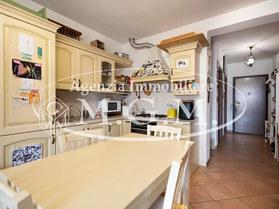 Immagine 3 di Appartamento in vendita  a Santa Maria A Monte