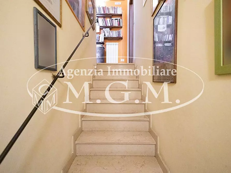 Immagine 10 di Appartamento in vendita  a Santa Maria A Monte