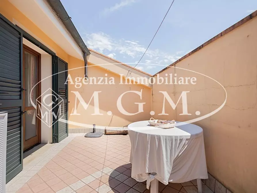 Immagine 19 di Appartamento in vendita  a Santa Maria A Monte