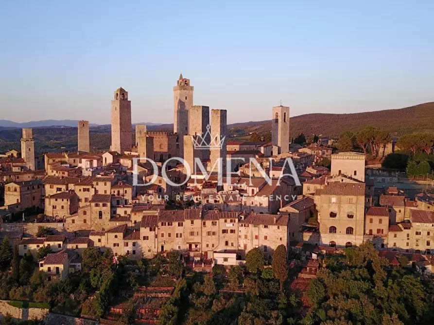 Immagine 14 di Appartamento in vendita  a San Gimignano