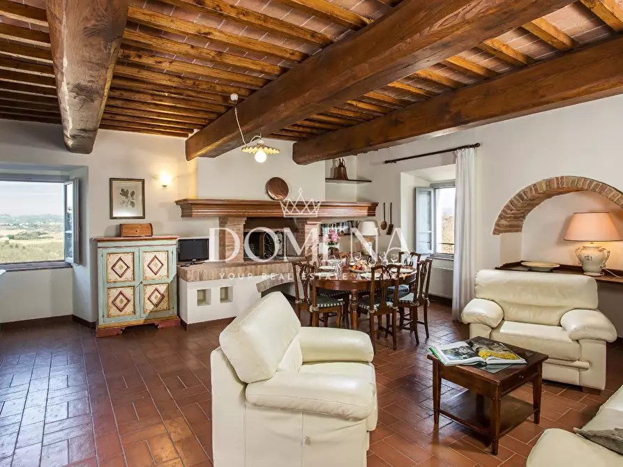 Immagine 2 di Appartamento in vendita  a San Gimignano