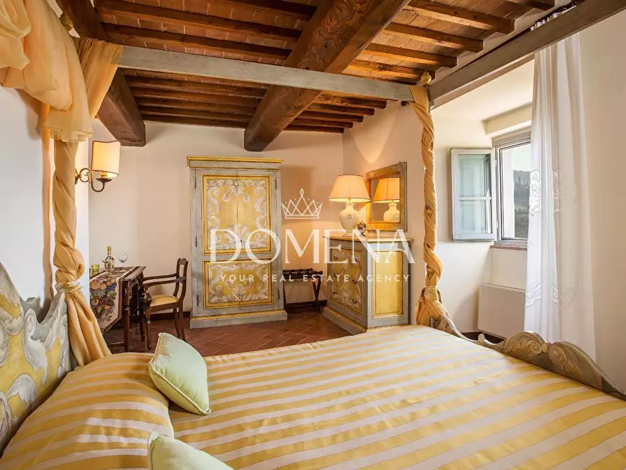 Immagine 8 di Appartamento in vendita  a San Gimignano