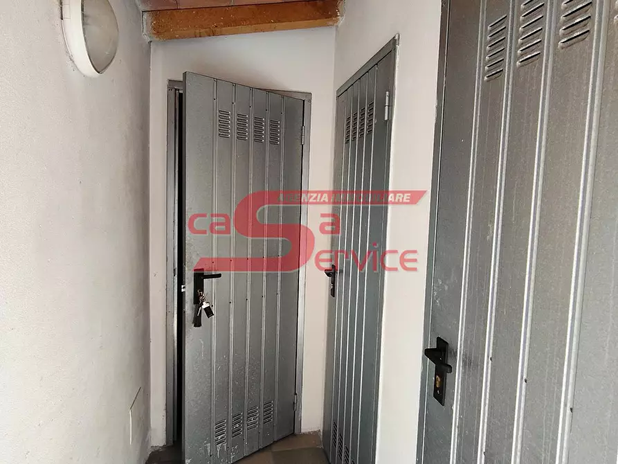Immagine 25 di Appartamento in vendita  a Uzzano