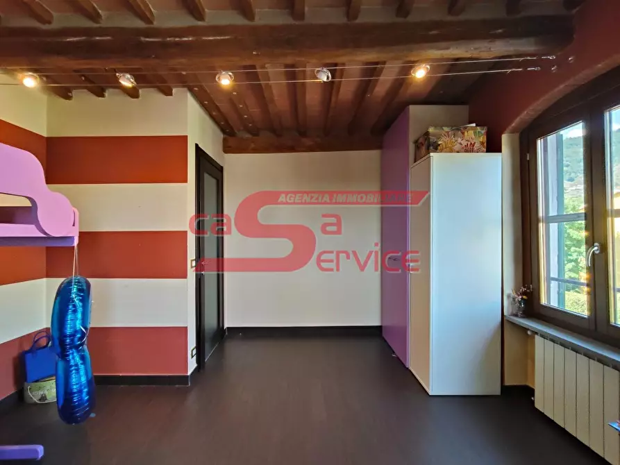 Immagine 19 di Appartamento in vendita  a Uzzano