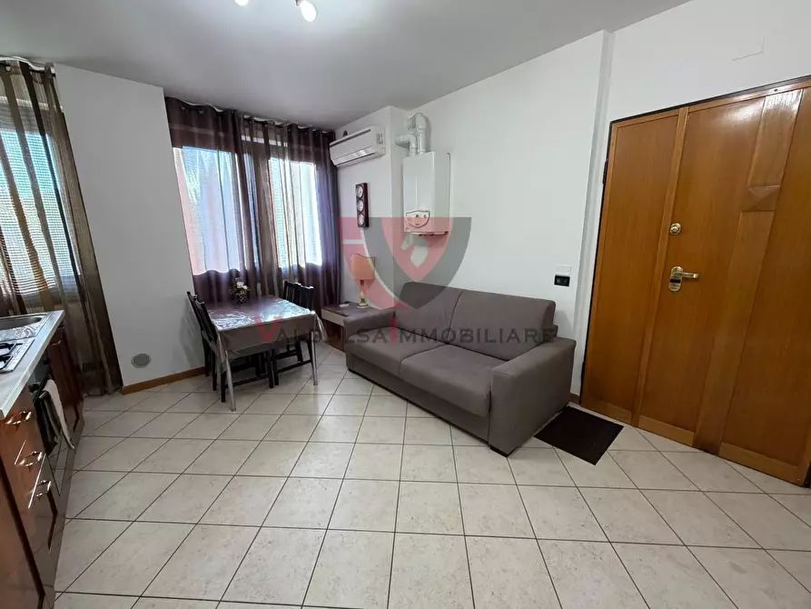 Immagine 4 di Appartamento in vendita  a Colle Di Val D'elsa