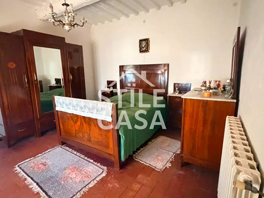 Immagine 14 di Casa colonica in vendita  a Pescia