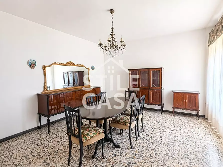Immagine 12 di Casa colonica in vendita  a Pescia