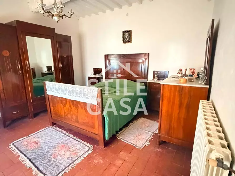 Immagine 16 di Casa colonica in vendita  a Pescia