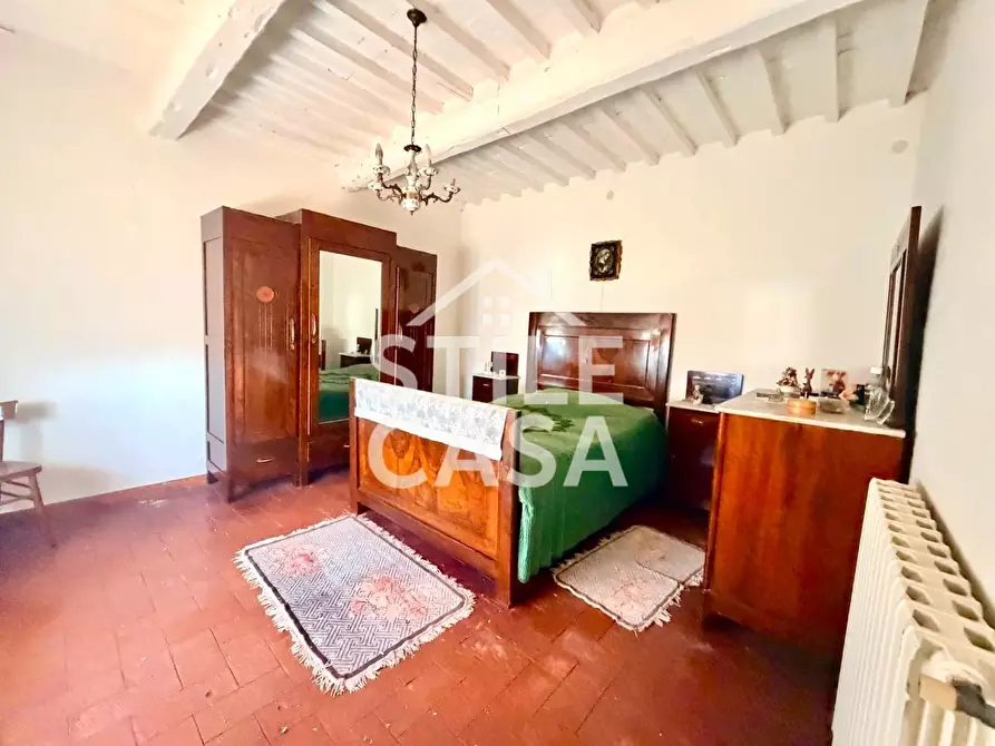 Immagine 17 di Casa colonica in vendita  a Pescia