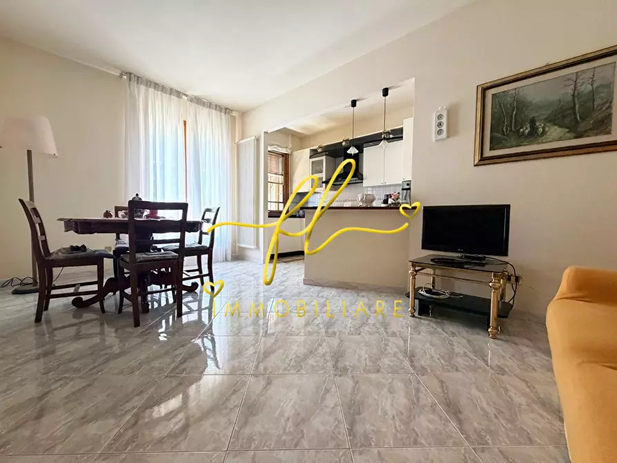 Immagine 3 di Appartamento in vendita  a Rosignano Marittimo