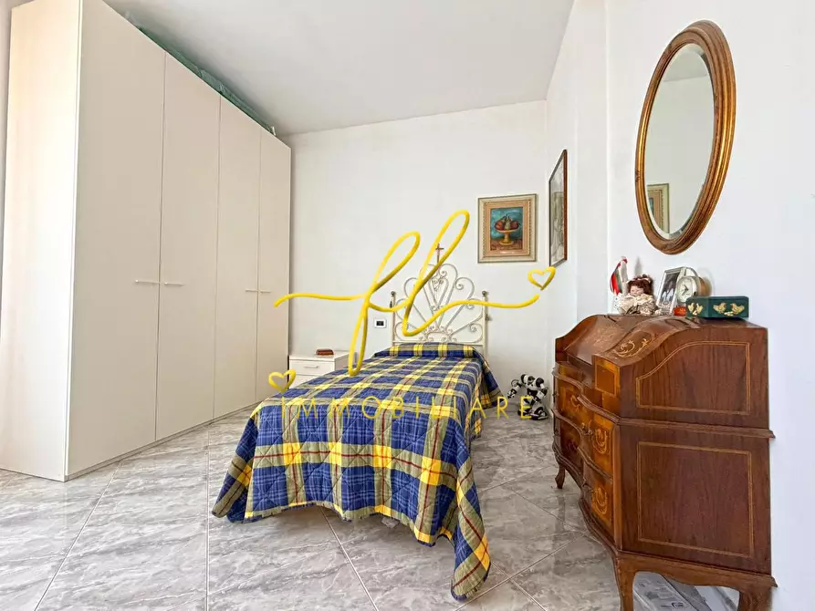 Immagine 20 di Appartamento in vendita  a Rosignano Marittimo
